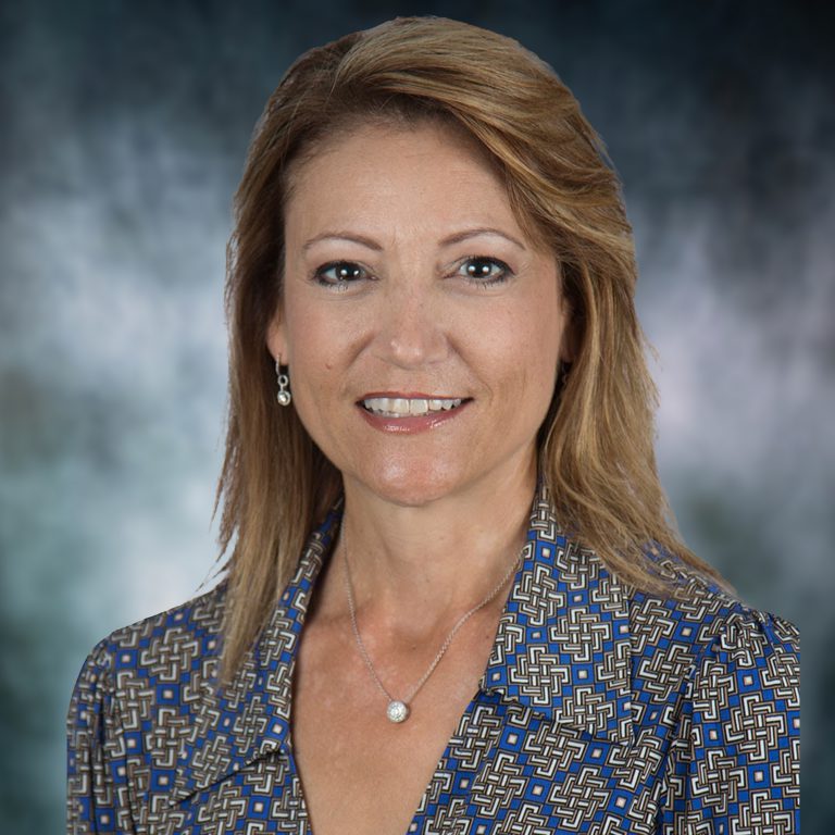 Loretta Foster headshot